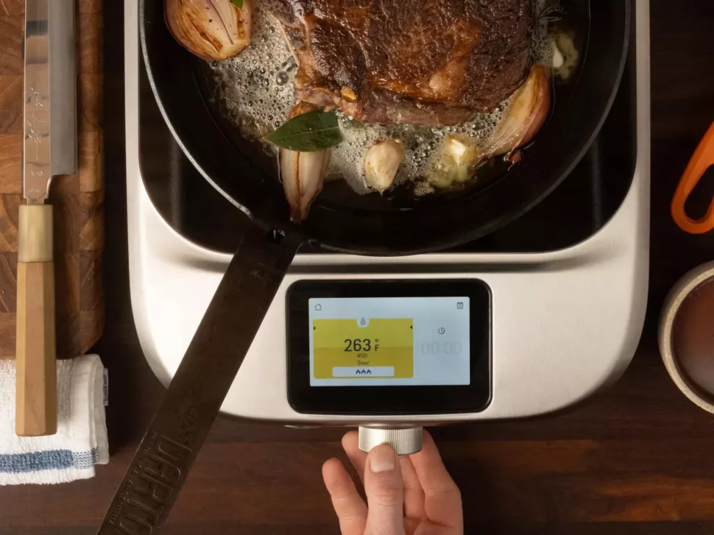 New touch screen controls on the Breville Control Freak Home by ChefSteps.